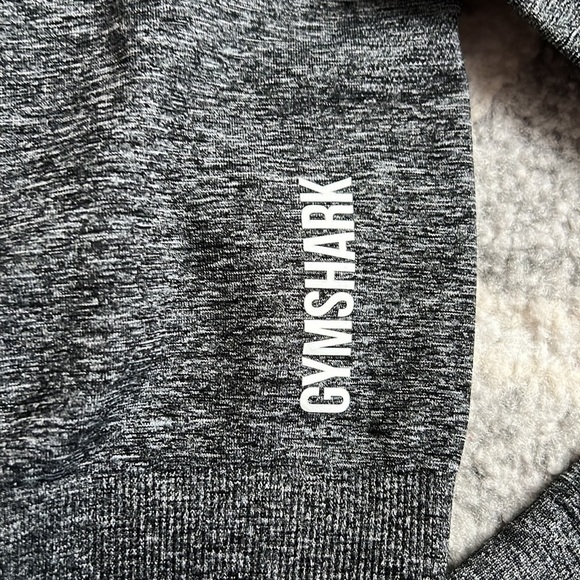 Gymshark Long Sleeve Cropped Top - Picture 4 of 9